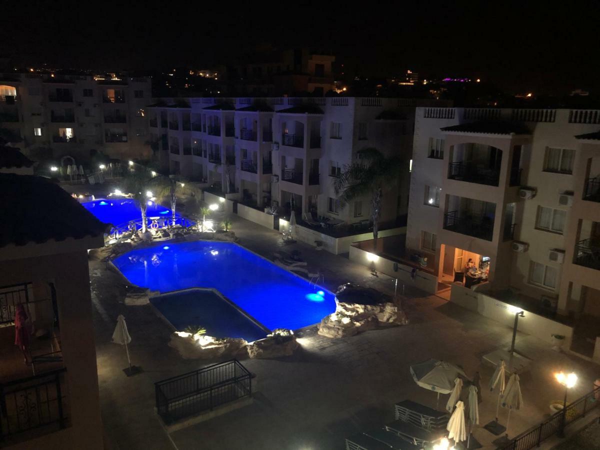 Royal Seacrest Apartment Пафос Екстер'єр фото