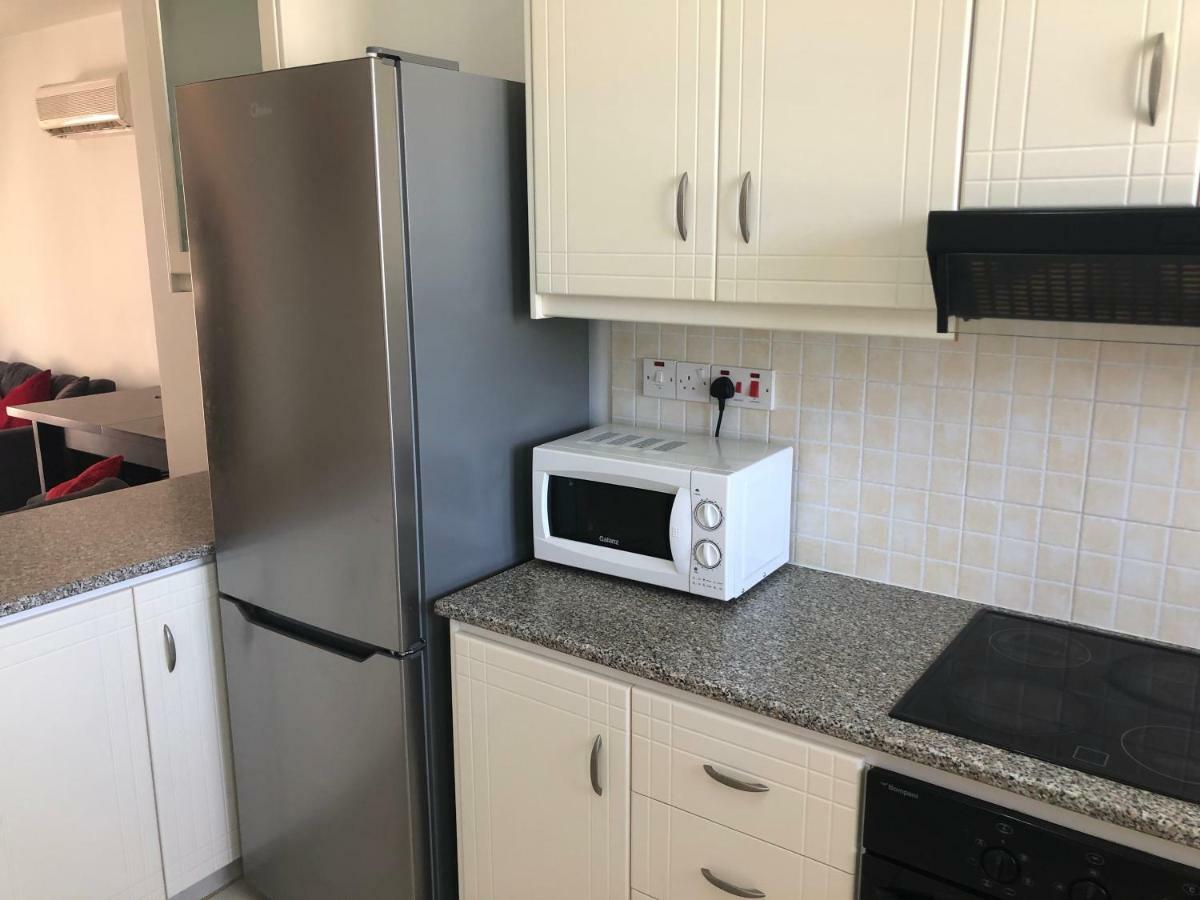 Royal Seacrest Apartment Пафос Екстер'єр фото