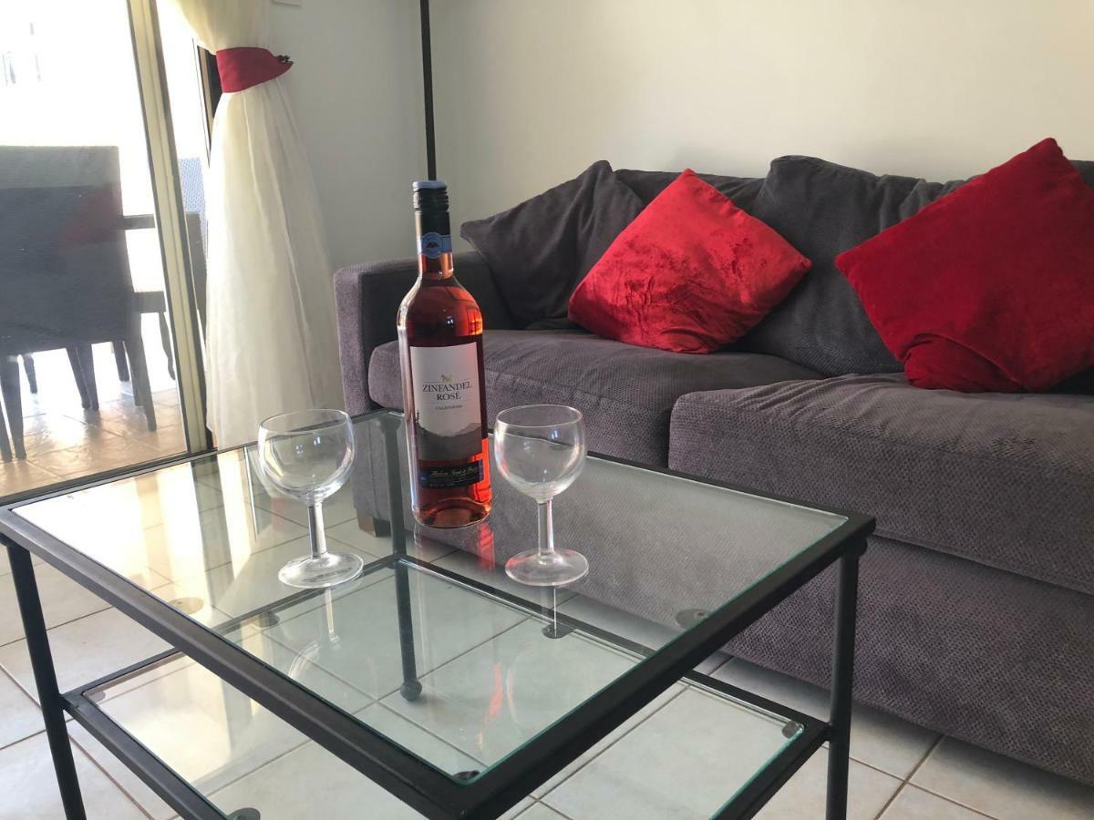 Royal Seacrest Apartment Пафос Екстер'єр фото