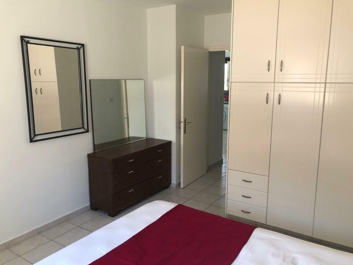 Royal Seacrest Apartment Пафос Екстер'єр фото